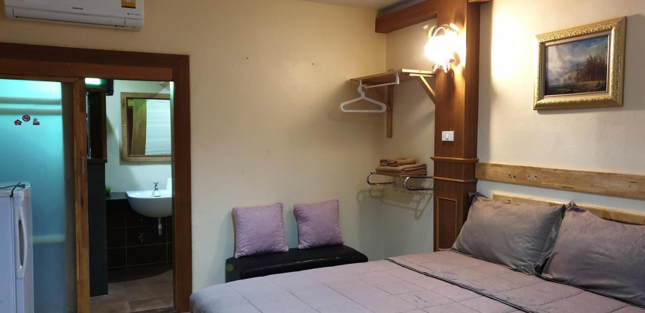 Little Guest House Hotel Chiang Mai Ngoại thất bức ảnh