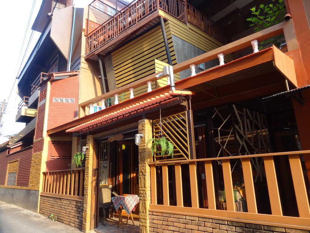 Little Guest House Hotel Chiang Mai Ngoại thất bức ảnh